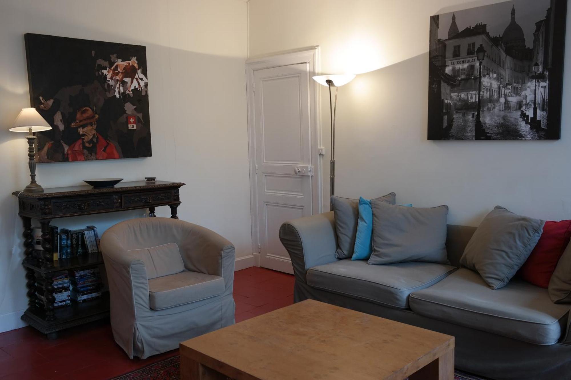 Penthouse Apartment Overlooking Place Carnot Carcassone Exterior photo